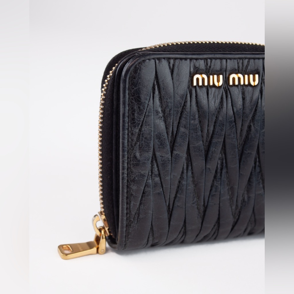Miu Miu Black Leather Matelasse coin purse - Picture 3 of 4